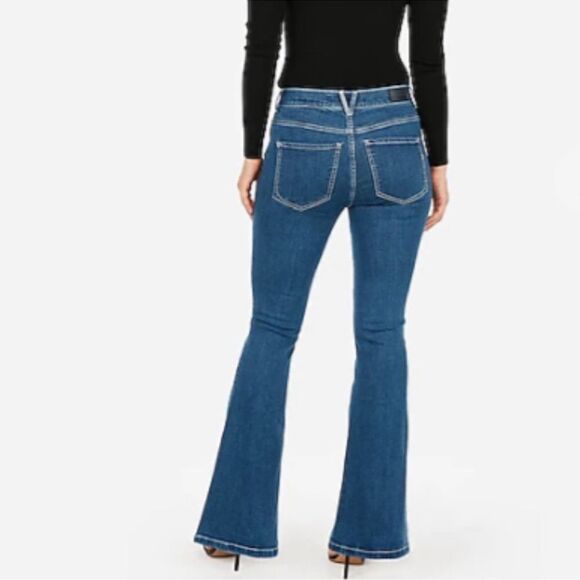 EXPRESS 12R Bell Flare High Rise Front Seam Medium Wash Blue Jeans - Picture 2 of 16
